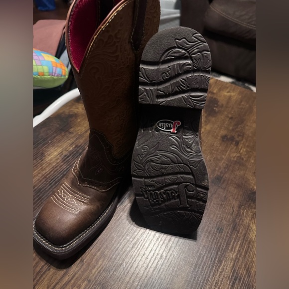 Justin Boots - Picture 3 of 3